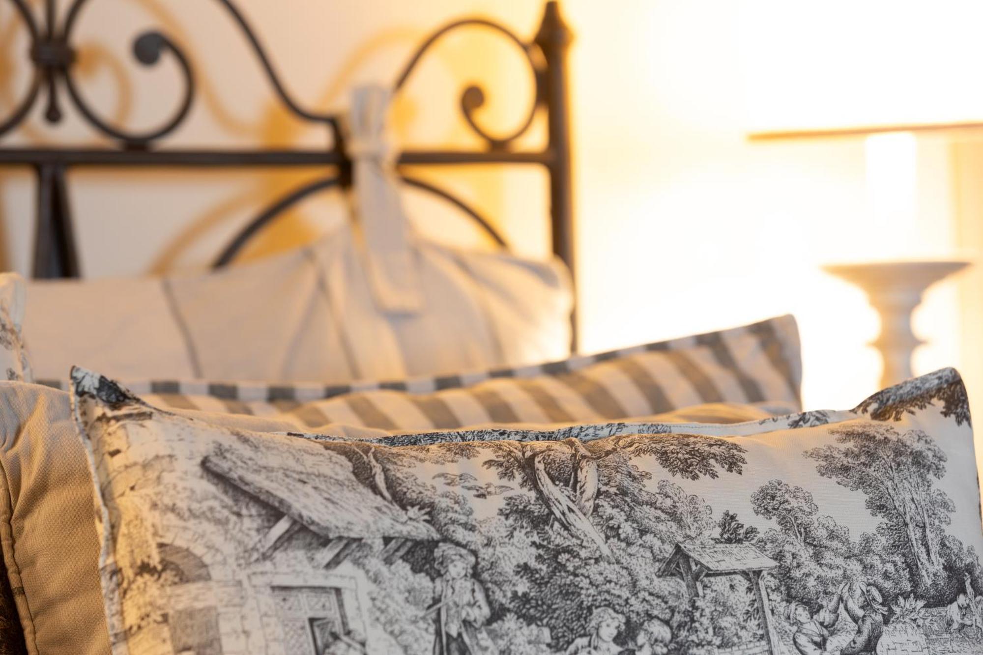 Antica Corte Pallavicina Relais Country house *